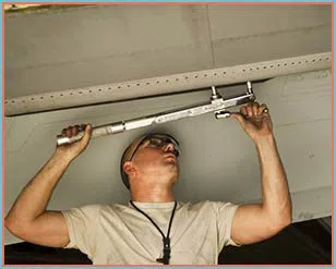 Golden Garage Door Repair Service Milwaukee, WI 262-320-3365 - 10-install-cont